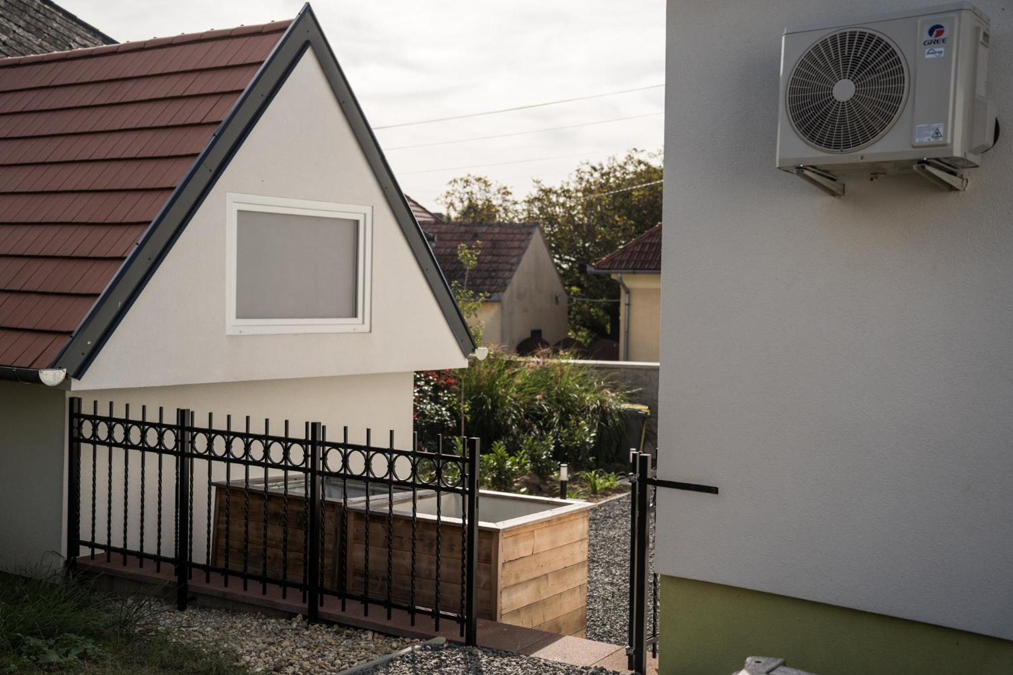 Apartamento Csipesz_Vendeghaz Sümeg Exterior foto
